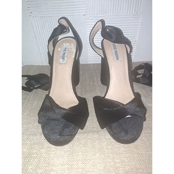 Steve Madden Heels Women Clary-V Size 10 BLACK Velvet Lace Up Black Heels - Picture 8 of 12